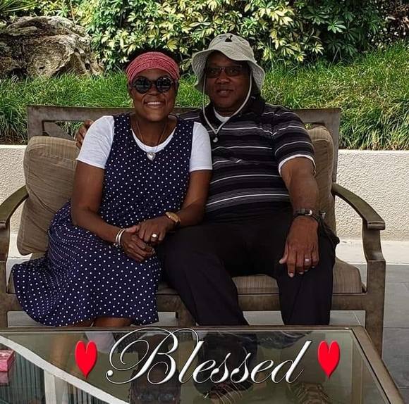 Meet your Posher, Lori - Picture 1 of 1